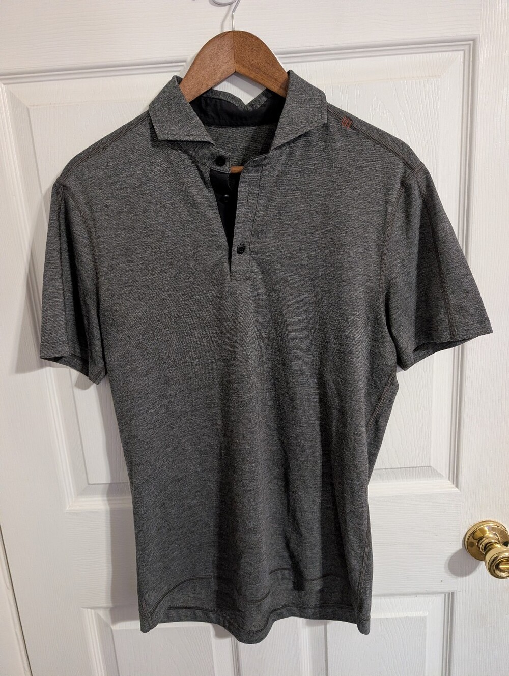Lululemon Mens Polo Gray Short Sleeve Top Shirt Active Golf Size Small